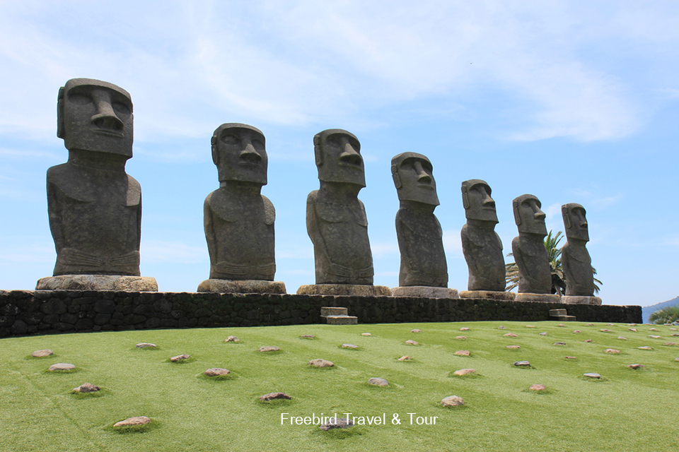 moai statue miyazaki